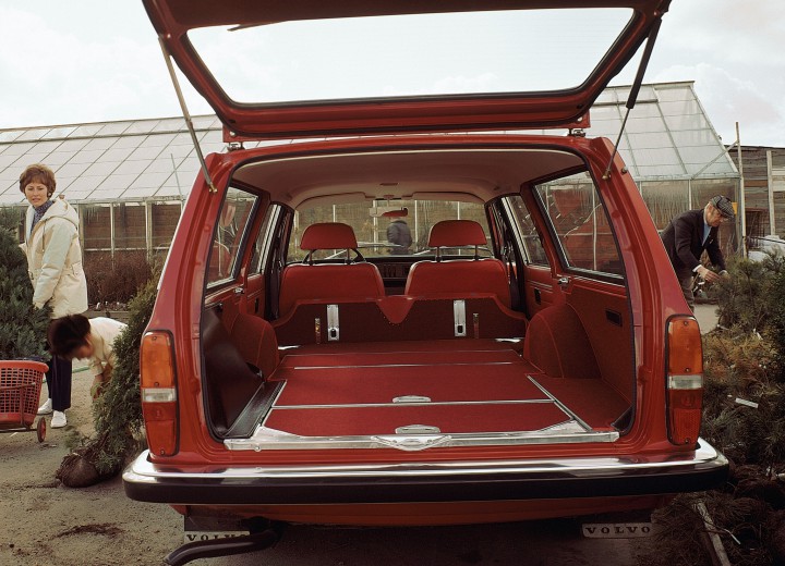 Technical specifications and characteristics for【Volvo 140 Combi (145)】 - picture 12