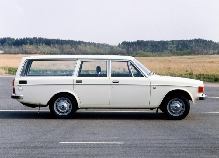 Technical specifications and characteristics for【Volvo 140 Combi (145)】 - picture 5