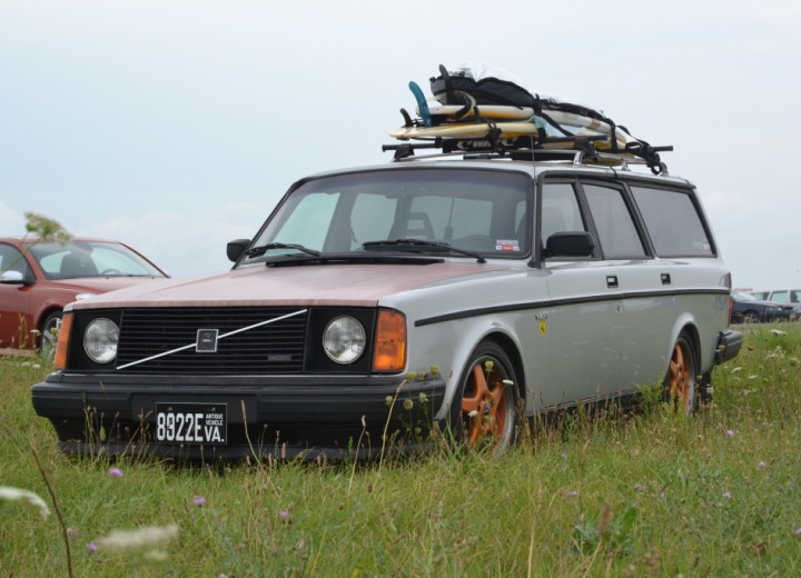 Технически характеристики за Volvo 240 Combi (P245) - picture 4