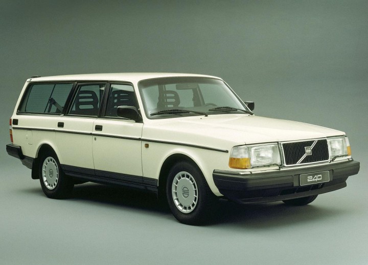 Технически характеристики за Volvo 240 Combi (P245) - picture 1