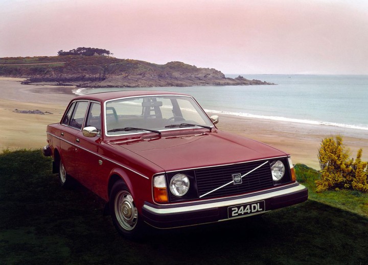 Технически характеристики за Volvo 240 (P242,P244) - picture 8