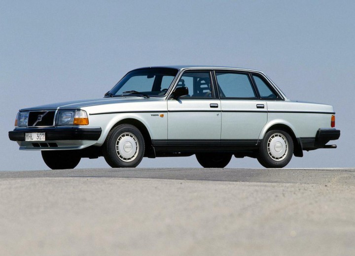 Технически характеристики за Volvo 240 (P242,P244) - picture 3