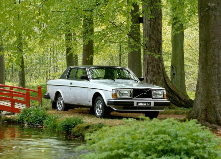 Технически характеристики за Volvo 260 Coupe (P262) - picture 3
