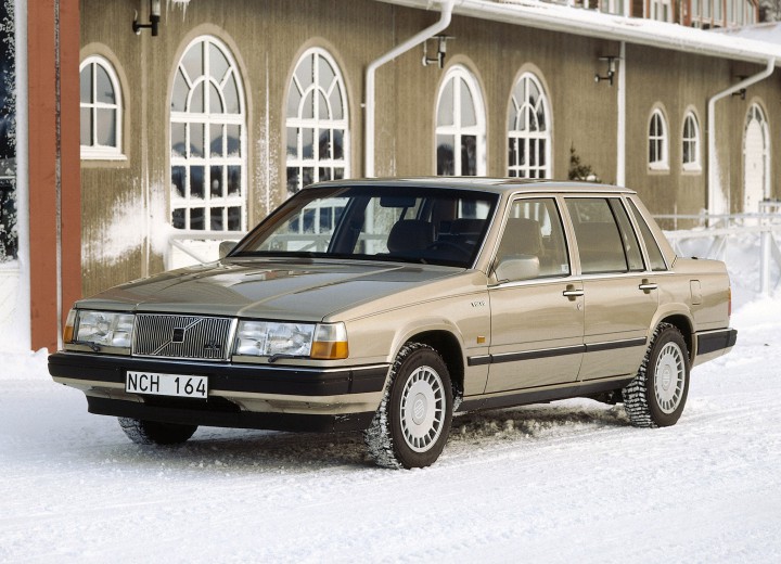 Specificații tehnice pentru Volvo 760 (704,764) - picture 1