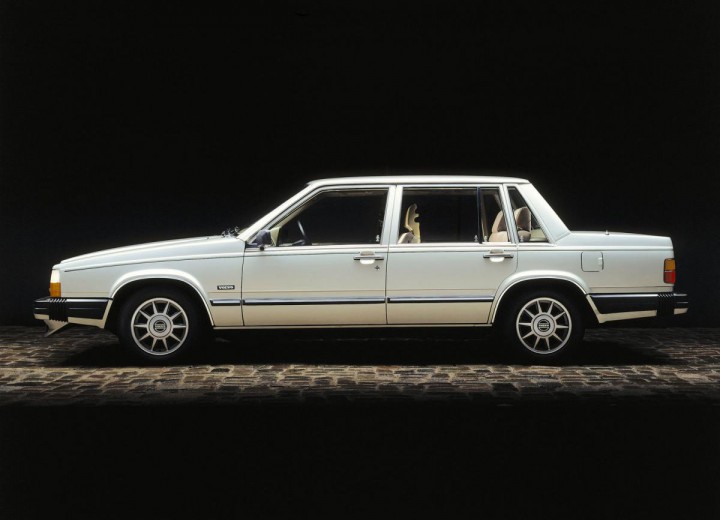 Specificații tehnice pentru Volvo 760 (704,764) - picture 3