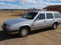 Technical specifications and characteristics for【Volvo 760 Kombi (704,765)】 - picture 2