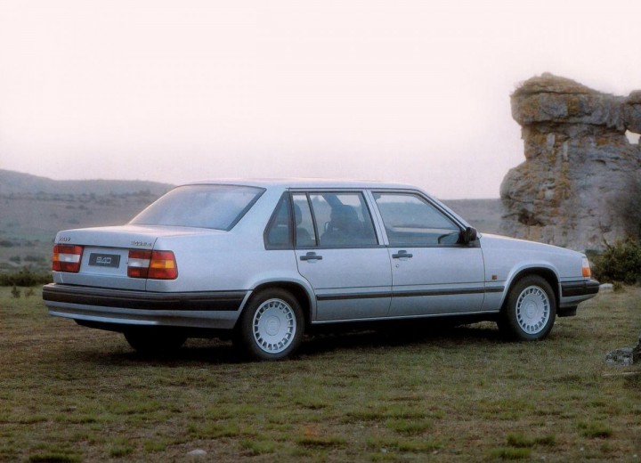 Технически характеристики за Volvo 940 (944) - picture 3