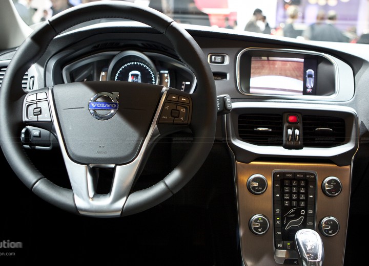 Технически характеристики за Volvo V40 Cross Country - picture 4