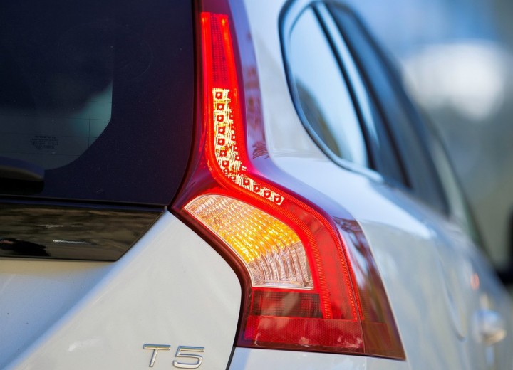 Технические характеристики о Volvo V60 Cross Country - picture 12