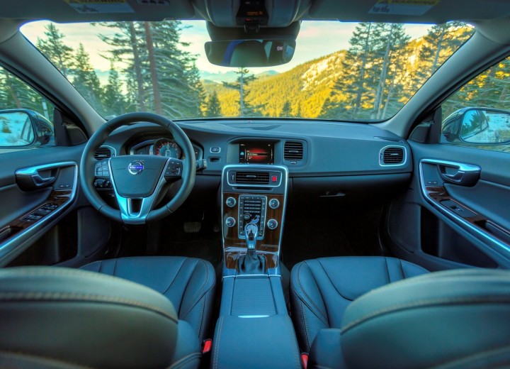 Технические характеристики о Volvo V60 Cross Country - picture 9