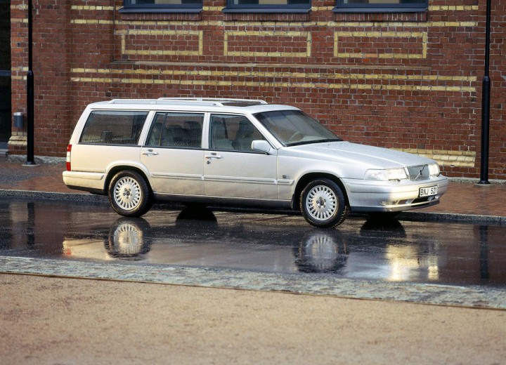 Технически характеристики за Volvo V90 Combi - picture 2
