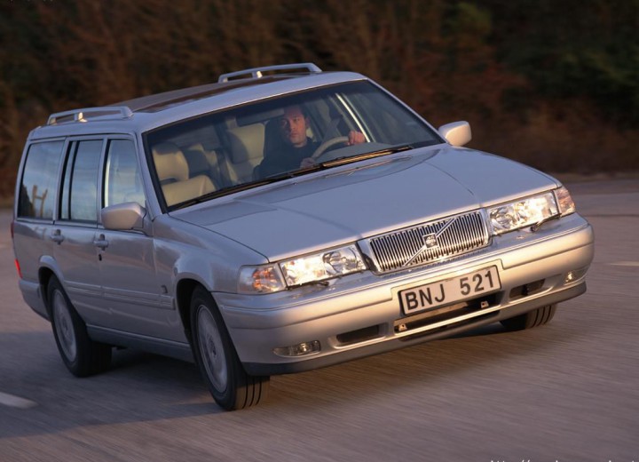 Технически характеристики за Volvo V90 Combi - picture 1