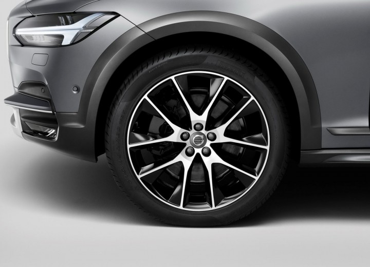 Технически характеристики за Volvo V90 Cross Country - picture 9