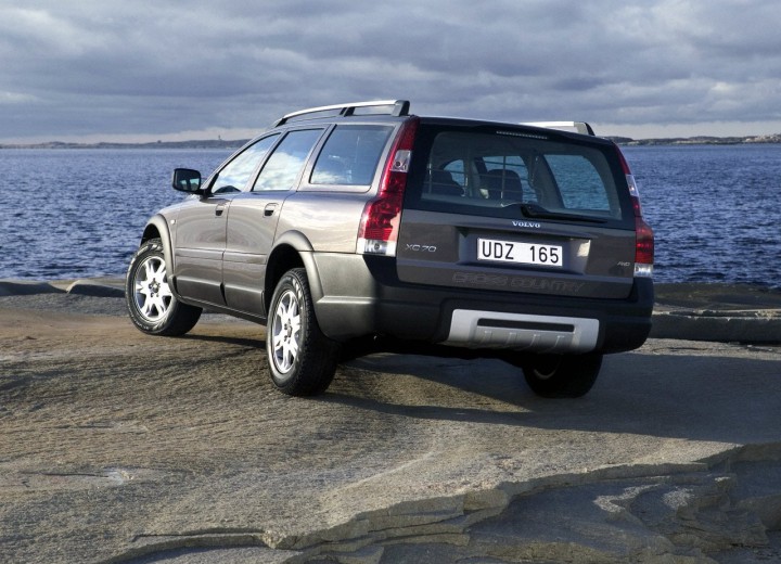 Технически характеристики за Volvo XC70 I Restyling - picture 2